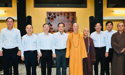 Lãnh đạo TPHCM thăm và chúc mừng Đại lễ Phật đản Phật lịch 2570 - Dương lịch năm 2026