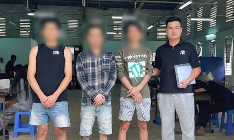 Công an TPHCM tiếp nhận 4 công dân do phía Campuchia trao trả