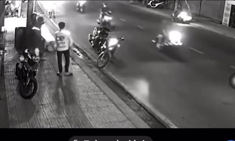 Điều tra vụ thanh niên mặc áo xe ôm công nghệ chặn đường đánh người ở Thủ Đức