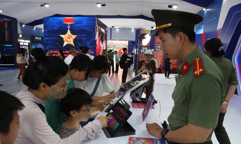 Không gian triển lãm, trải nghiệm về 80 năm truyền thống lực lượng An ninh nhân dân