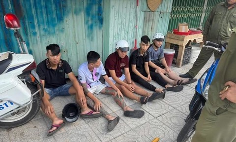 Bắt, xử lý nhiều thanh thiếu niên dùng dao tự chế để giải quyết mâu thuẫn