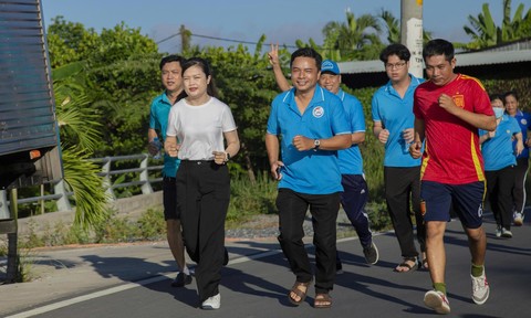 Công an xã Hưng Long hưởng ứng Giải chạy “Chung một quyết tâm xây dựng xã, phường không ma tuý”
