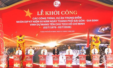 Video: TPHCM khởi công 8 dự án trọng điểm chào mừng 50 năm Thành phố vinh dự mang tên Bác