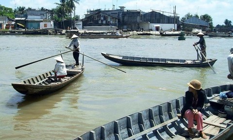 Đò chiều quê ngoại