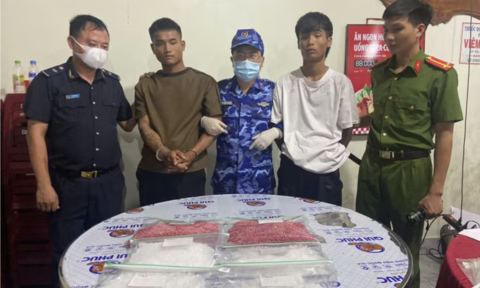 Hải quan phối hợp các đơn vị bắt giữ số lượng lớn hồng phiến, ma túy và vũ khí quân dụng