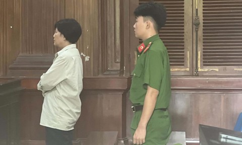 Kẻ trốn truy nã mạo danh Việt kiểu lừa tài xế hơn 1,4 tỷ đồng lãnh án 30 năm tù