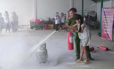 Triển khai mô hình "Thành phố muôn sắc hoa" tại các khu nhà trọ công nhân