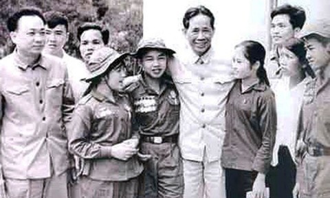 Bài 1: Tình đồng chí, nghĩa đồng bào vùng "Vành đai đỏ”