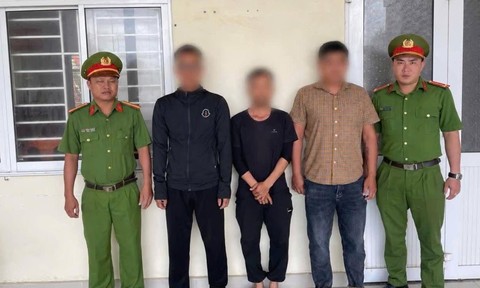 Mua dâm nữ nhân viên quán nhậu dưới 18 tuổi, 2 người đàn ông bị bắt giam