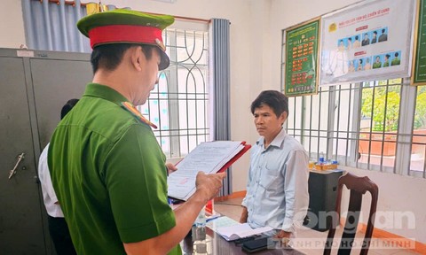 Đặt mua lô hàng tiền tỷ rồi lừa đem bán phế liệu chiếm đoạt 240 triệu đồng