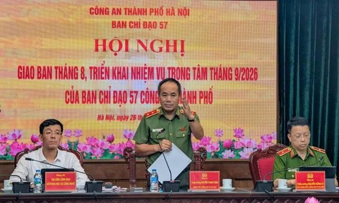 Giám đốc Công an Hà Nội chỉ đạo đưa ngay ứng dụng Hanoi Smart Police vào phục vụ nhân dân