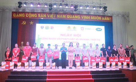 TPHCM: Sôi nổi, ý nghĩa 'Ngày hội công nhân với pháp luật và an ninh, trật tự'