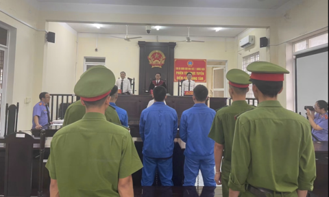 Hơn 21 năm tù cho nhóm đối tượng góp tiền mua ma túy cùng sử dụng