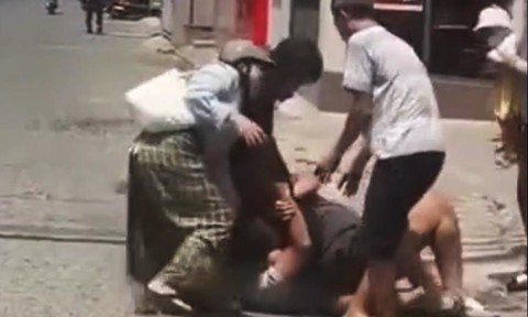 Video: Xác minh làm rõ nhóm người đánh nhau giữa đường gây náo loạn