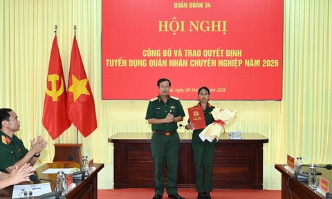 Quân đoàn 34 tuyển dụng vợ chiến sĩ dũng cảm hy sinh khi cứu hai người dân bị điện giật