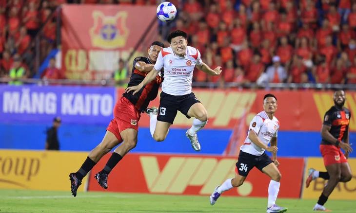 Thắng Ninh Bình FC 1-0: Đội Công an TPHCM xuất sắc lọt vào nhóm dẫn đầu