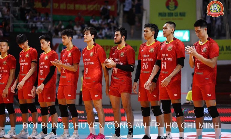 Đội Công an TPHCM có khởi đầu tuyệt vời