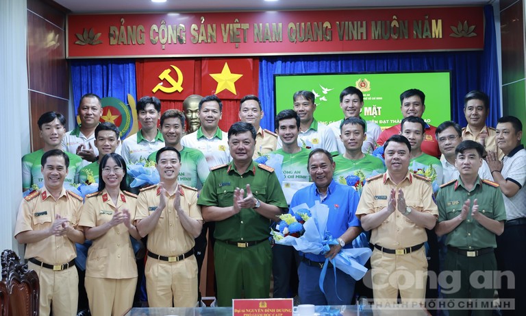 Đội Xe đạp Thể thao đường trường Công an TPHCM giành 11 huy chương tại Đại hội TDTT TPHCM